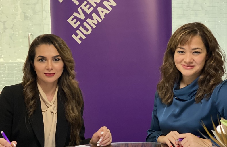 Shaimaa AlWassiti, Globus Relief's President and  Raya Homsi, Human Appeal's Head of Institutional Funding.